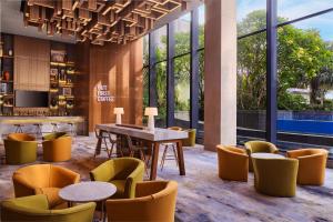 Un lugar para sentarse en Four Points by Sheraton Surabaya, Tunjungan Plaza