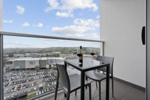 Ein Balkon oder eine Terrasse in der Unterkunft Proximity Apartments Manukau / Auckland Airport