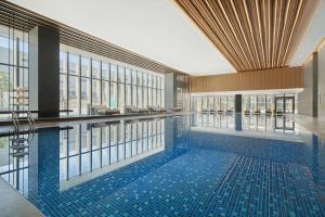 Bazén v ubytování Fuzhou Marriott Hotel Riverside nebo v jeho okolí