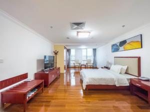 Katil atau katil-katil dalam bilik di Guangzhou Zhicheng Leader Tour International Apartment-The Legend Building-FREE SHUTTLE BUS FOR CANTON FAIR-1mins to Line5 STN
