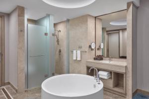 Koupelna v ubytování Sheraton Shaoxing Shangyu
