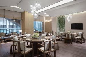 Restorāns vai citas vietas, kur ieturēt maltīti, naktsmītnē Wuxi Marriott Hotel Lihu Lake