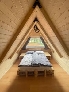 Ліжко або ліжка в номері Útulný domeček obklopen krásnou přírodou