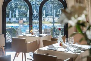 Restoran või mõni muu söögikoht majutusasutuses Parkhotel Delta, Wellbeing Resort