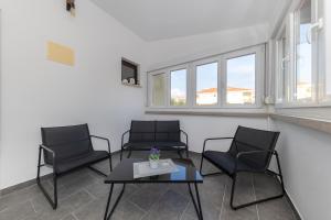 Posedenie v ubytovaní Family apartments Zadar - Ryanair's September