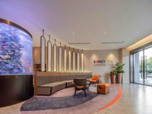 Posezení v ubytování Holiday Inn Express Shanghai Hongqiao Linkong by IHG