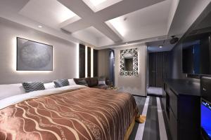Televisyen dan/atau pusat hiburan di Hotel Pasadena 食べ放題飲み放題 - Couple Hotel