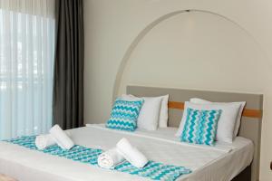 Gallery image of Efe Hotel in Kusadası +57 photos