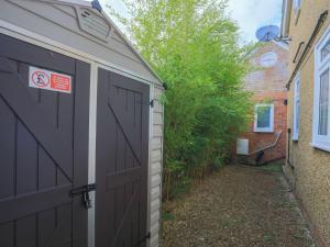 Winkfield的住宿－Acorn Lodge Windsor，相簿中的一張相片