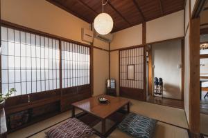 Istumisnurk majutusasutuses 城下の宿　燈