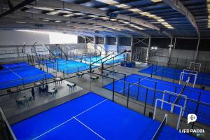 Tênis e/ou squash em Open Village Sports Hotel & Spa Club ou nos arredores