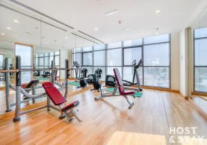 Fitness centrum a/nebo fitness zařízení v ubytování Studio in Loreto 1A, DAMAC Hills - Host & Stay