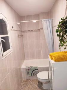 Koupelna v ubytování Villa Marisol Estudio EUROPA + 28 fotografií