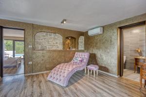 Fotografie z fotogalerie ubytování Holiday house Marinela with Private Pool and Fenced Garden v destinaci Radetići
