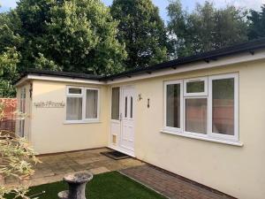 Το κτήριο όπου στεγάζεται  το διαμέρισμα