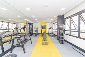 Fitness centrum a/nebo fitness zařízení v ubytování Studio Shopping Curitiba - BF2211