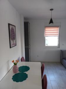 Prostor za sedenje u objektu Apartman Arija