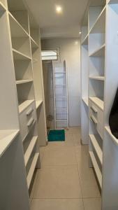 圣吉尔莱班L'Hémisphère Sud, vue sur mer & port的相册照片