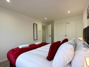 Een bed of bedden in een kamer bij Rishi’s Place