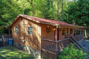 Zahrada ubytování Whispering Creek Cabin