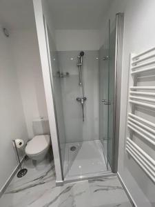 Phòng tắm tại APPARTEMENT 9 - T2 RDC au calme, 1 à 4 couchages