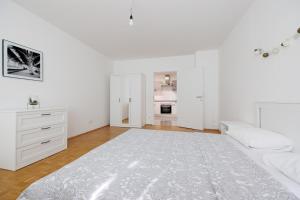 Fotografie z fotogalerie ubytování Cozy, spacious and charming 4 bedrooms apartament ve Vídni