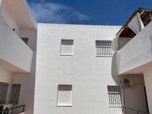 A balcony or terrace at Apartamento Conil Centro y Playa, descanso perfecto, con aire acondicionado y WIFI