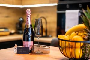 Nápoje v ubytování Lotus Wellness & spa apartman + 32 fotografií