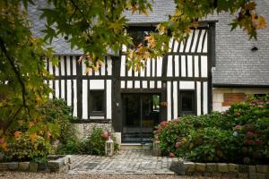 Le Manoir de la campagne外面的花园