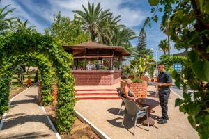 Ospiti di Abou Sofiane Hotel