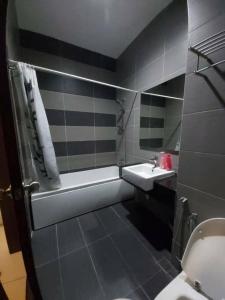 Ett badrum på KSL CITY JOHOR Marissa Homestay 2BR LVL 25