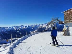 Skiing at Az apartmant or nearby
