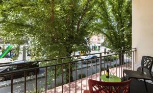 Balkón nebo terasa v ubytování Tolarno Hotel