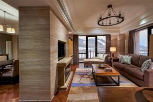 TV a/nebo společenská místnost v ubytování Sheraton Changbaishan Resort