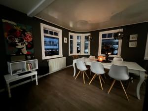 アークレイリにあるLovely Penthouse downtown with 3 bedroomsのギャラリーの写真