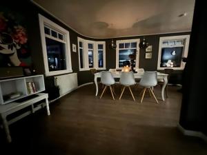 アークレイリにあるLovely Penthouse downtown with 3 bedroomsのギャラリーの写真 +28枚の写真