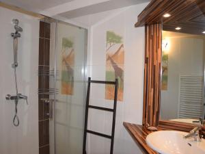 Ένα μπάνιο στο Grande maison de charme avec jardin clos, idéale pour familles et amis, au cœur du Perche - FR-1-581-94 +27 φωτογραφίες