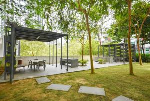 Taman di luar 1Medini Theme Suite by Nest Home【LEGOLAND】
