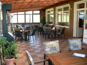 Reštaurácia alebo iné gastronomické zariadenie v ubytovaní Penzion restaurace U Švábků