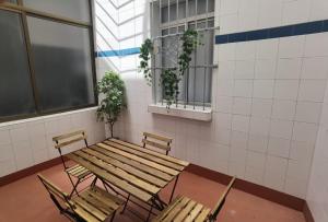 A balcony or terrace at Gran piso en el centro histórico