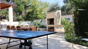 Patio alebo iná vonkajšia časť ubytovania Holiday Home Villa Tereza