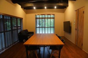 Foto dalla galleria di LOOP-shiso 宍粟市BBQとサウナでととのう天空回廊にたたずむ貸別荘 a Shiso Altre 40 foto