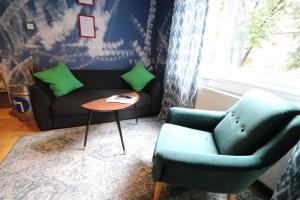 Posedenie v ubytovaní Ava apartment,speed Wi Fi,Netflix,between bus and train station