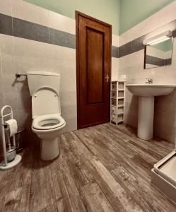 Vonios kambarys apgyvendinimo įstaigoje Il vecchio granaio