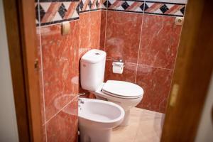 Ett badrum på Acogedor apartamento en Vallada