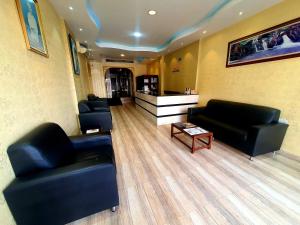 Χώρος καθιστικού στο Al Reef Hotel Suits