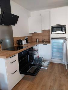 Afbeelding uit fotogalerij van Studio Babylone - Parking & Wifi in Chartres