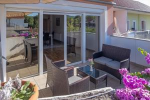 Balkón nebo terasa v ubytování Apartment Bura