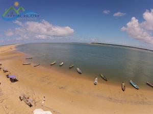 Foto da galeria de B&B Beach House Pousada Exclusiva pés na água Pontal do Peba única em Alagoas em Pontal do Peba