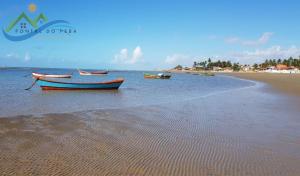Foto da galeria de B&B Beach House Pousada Exclusiva pés na água Pontal do Peba única em Alagoas em Pontal do Peba